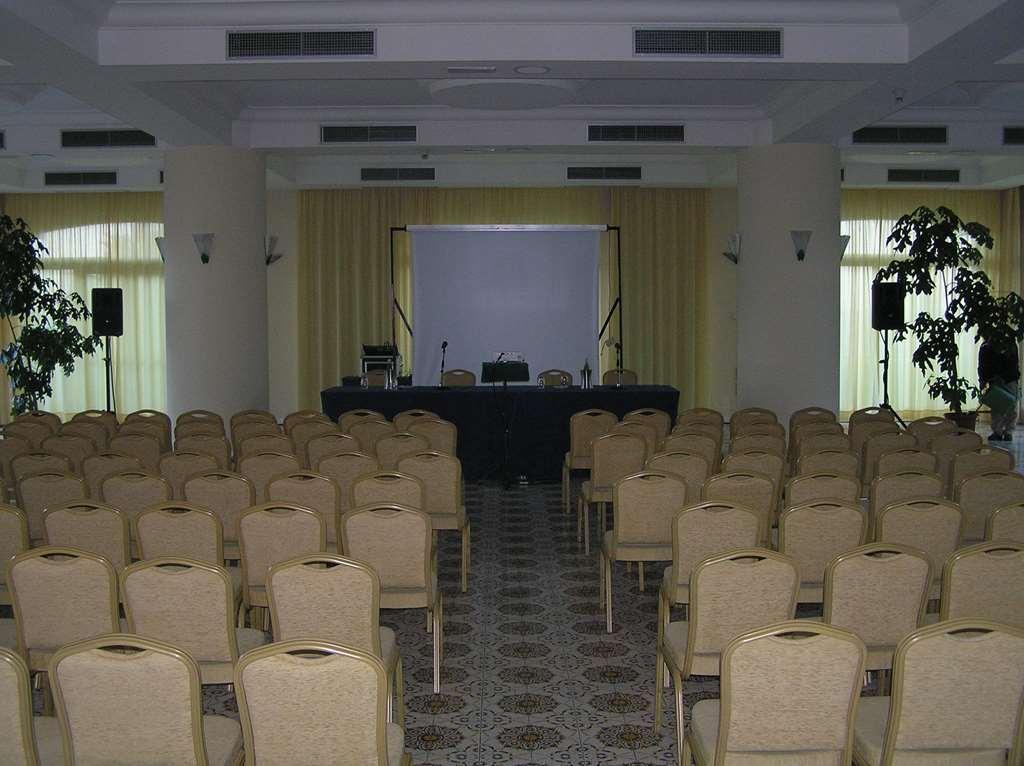 Grand Hotel Don Juan Giulianova Facilidades foto